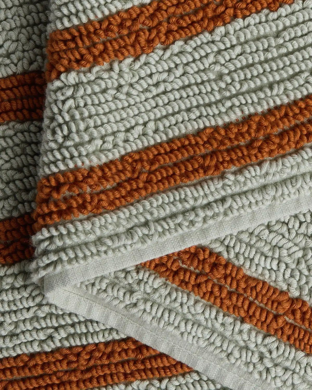 Organic Resort Stripe Tub Mat (Sage with Russet)