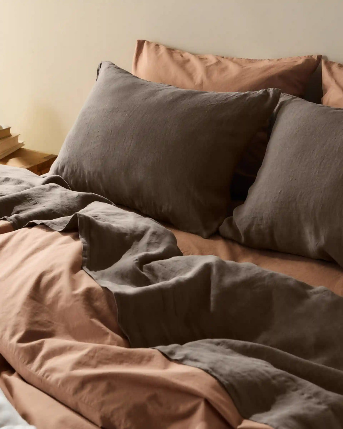 Linen Pillowcase Set (Warm Grey)