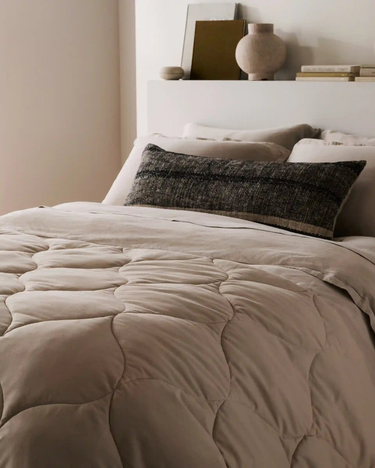 Cotton Drift Comforter (Bone)
