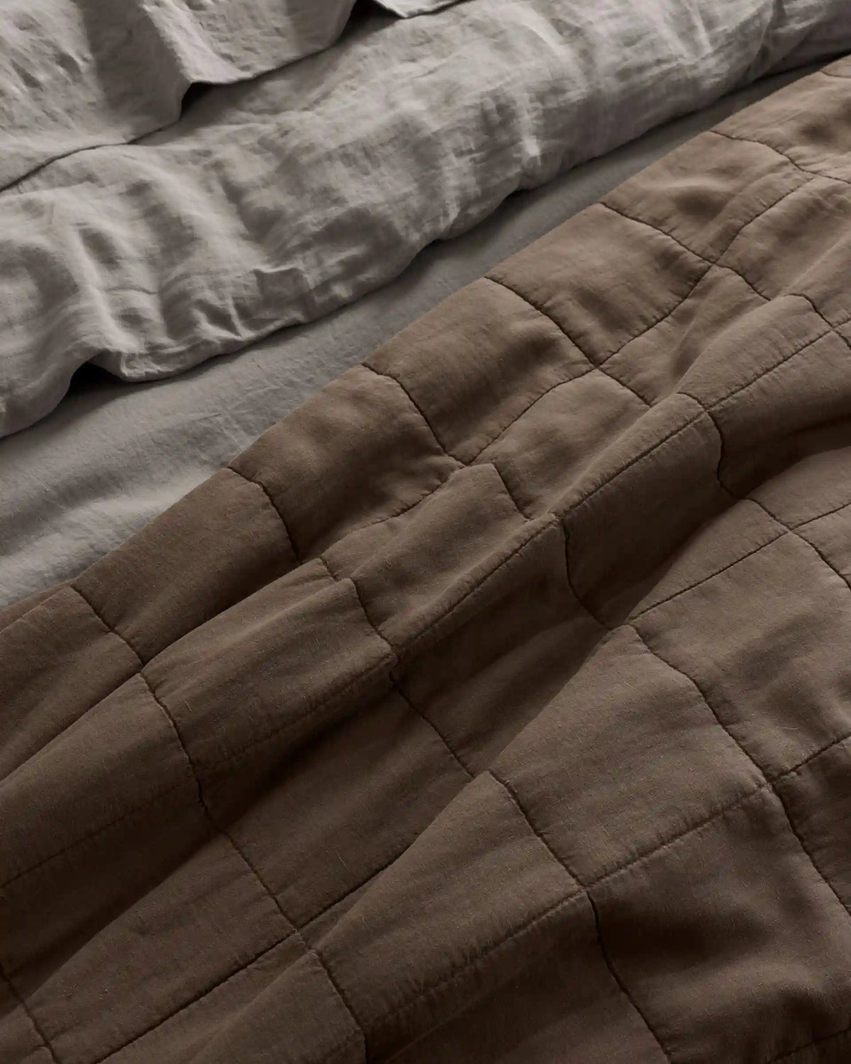 Linen Box Quilt (Warm Grey)