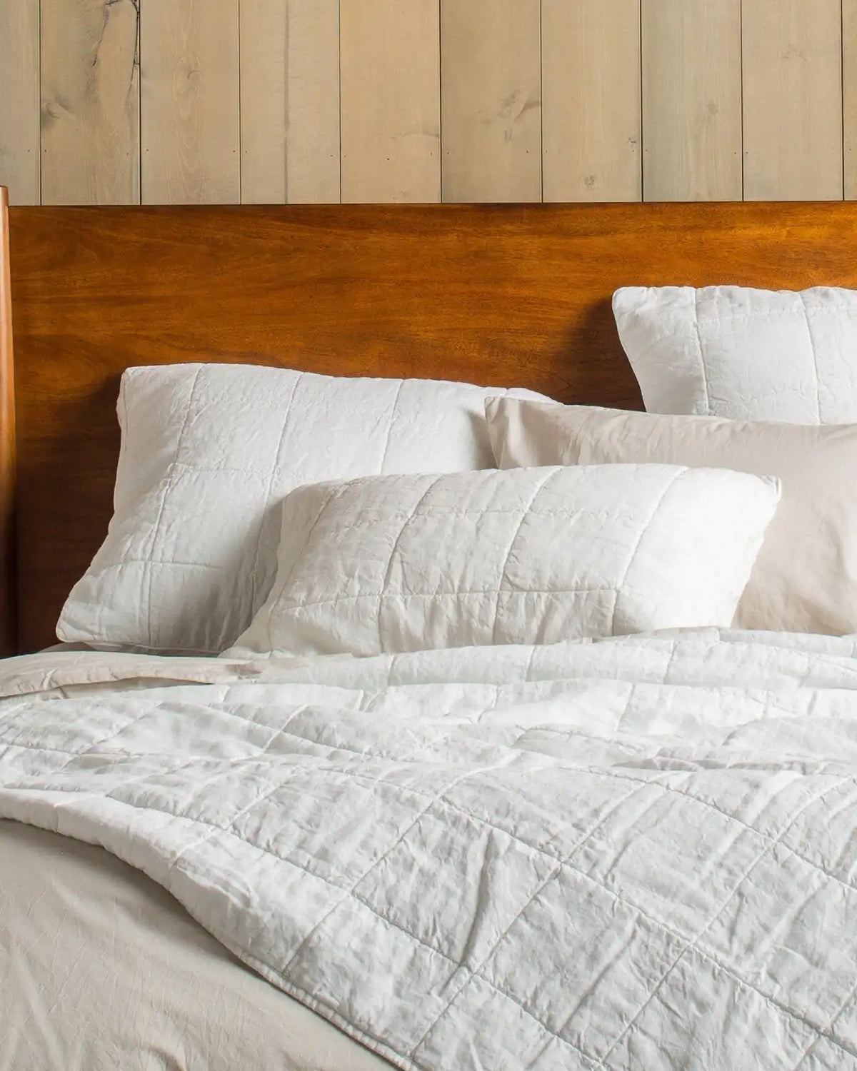 Linen Box Quilted Sham Set (White)
