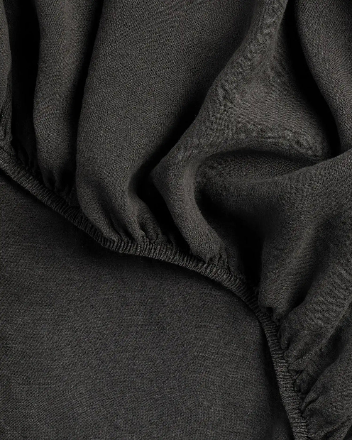 Linen Fitted Sheet (Onyx)