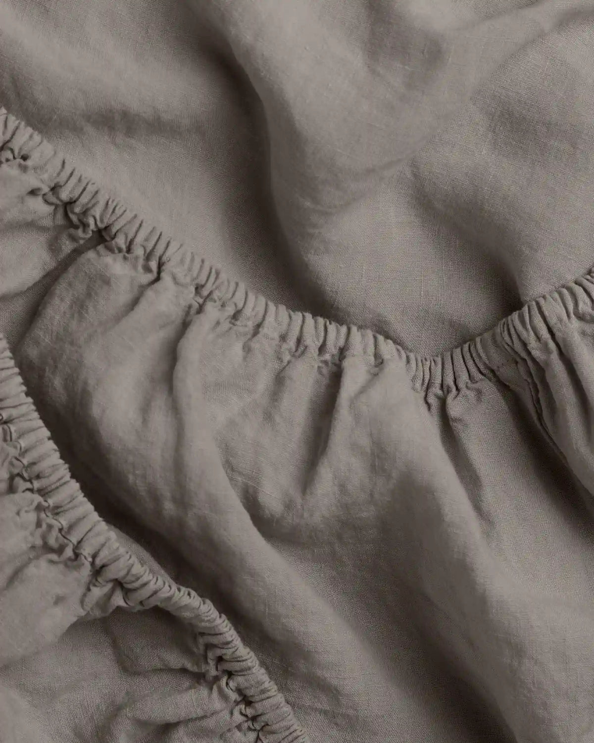 Linen Fitted Sheet (Pebble)