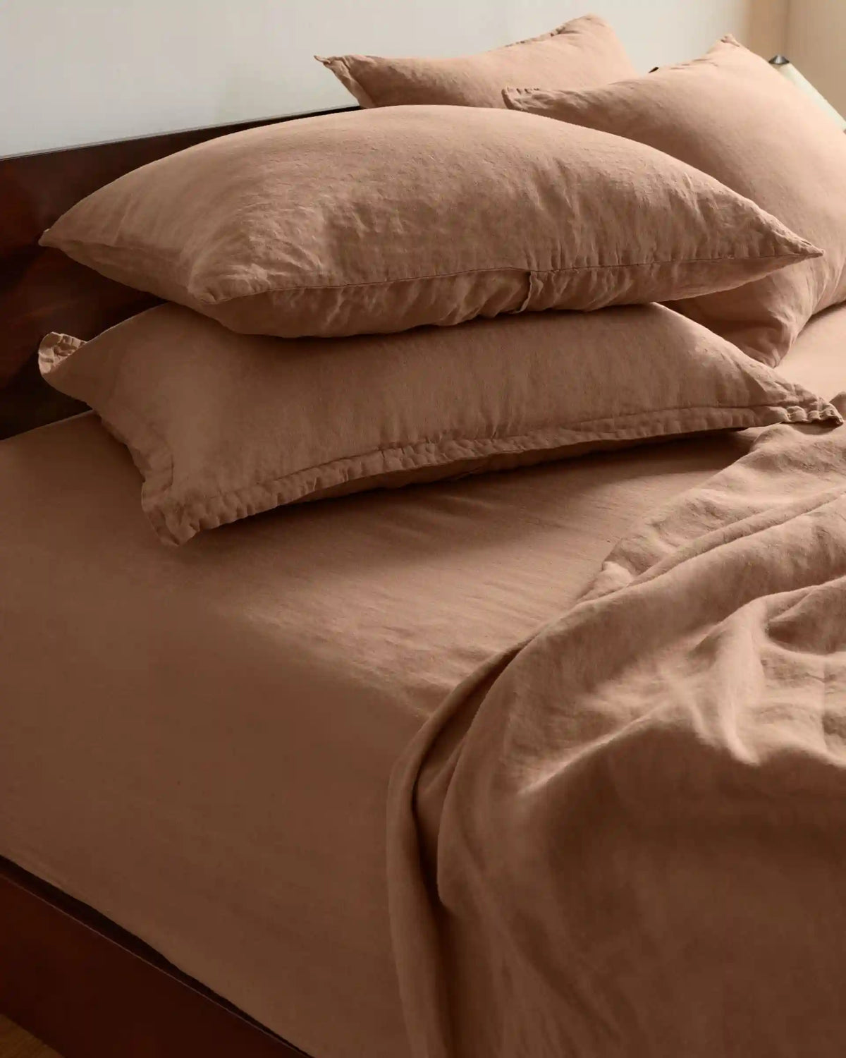 Linen Fitted Sheet (Adobe)