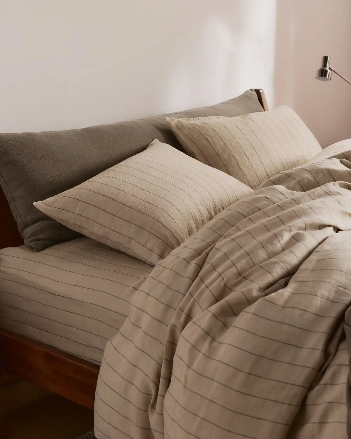 Linen Fitted Sheet (Bone Stripe)