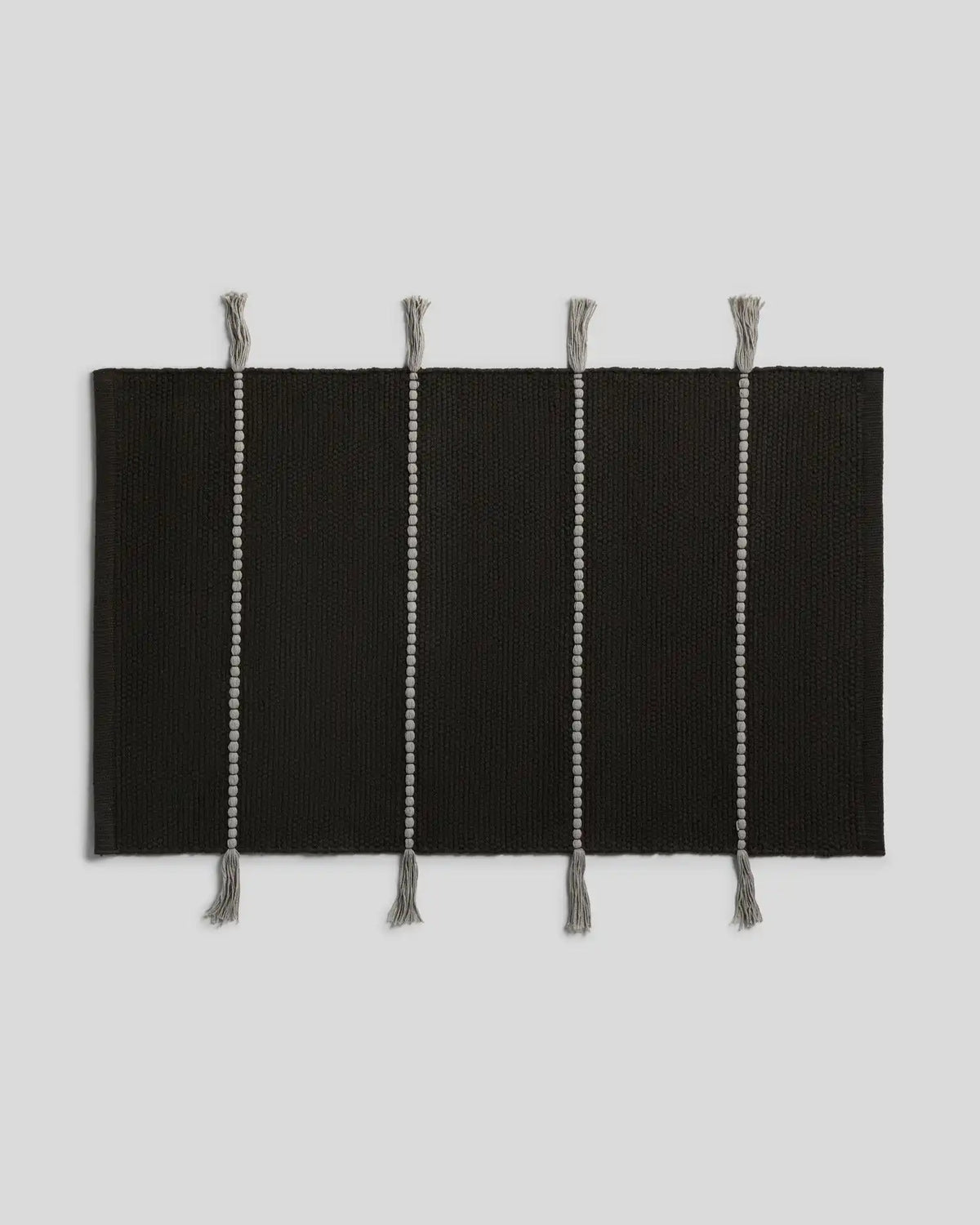 Organic Tassel Bath Rug (Onyx and Pewter)