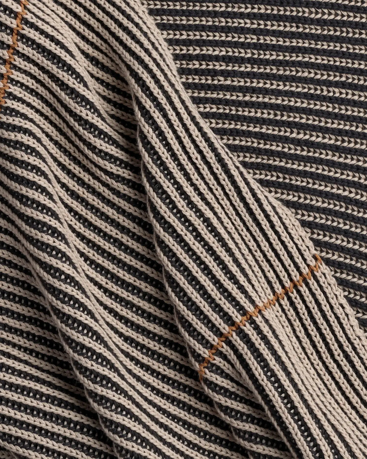 Organic Two Tone Rib Knit Throw (Toast and Onyx)
