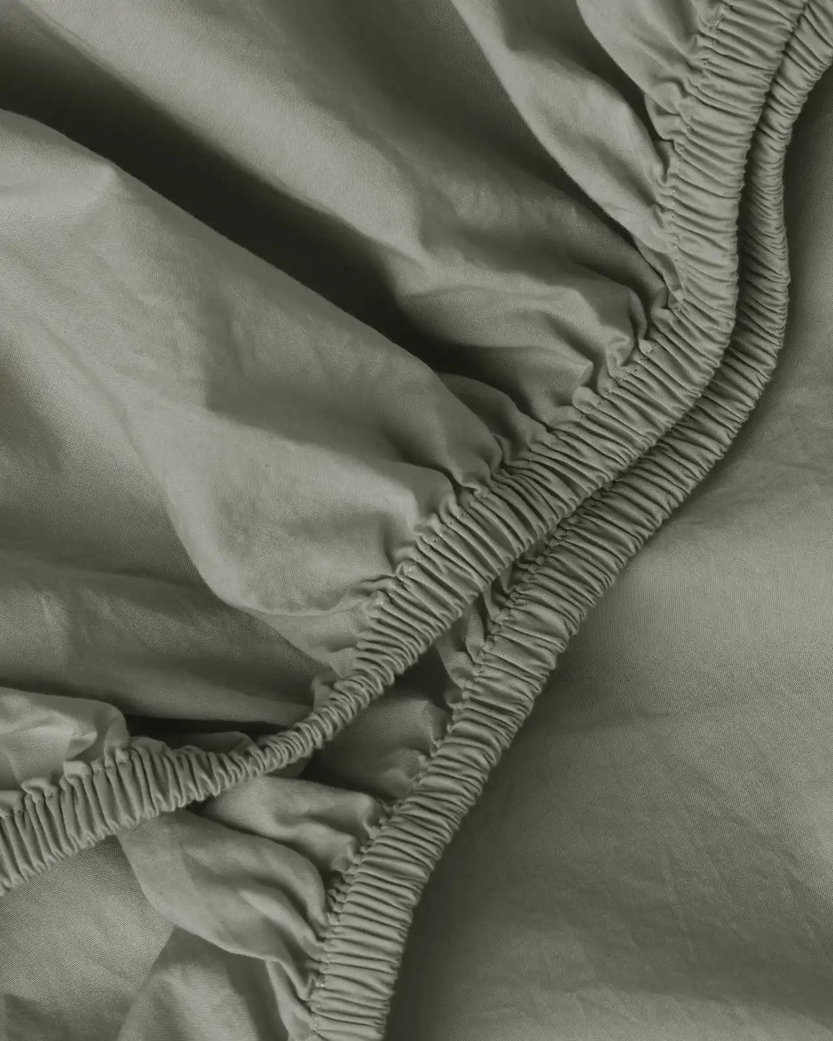 Percale Fitted Sheet (Moss)
