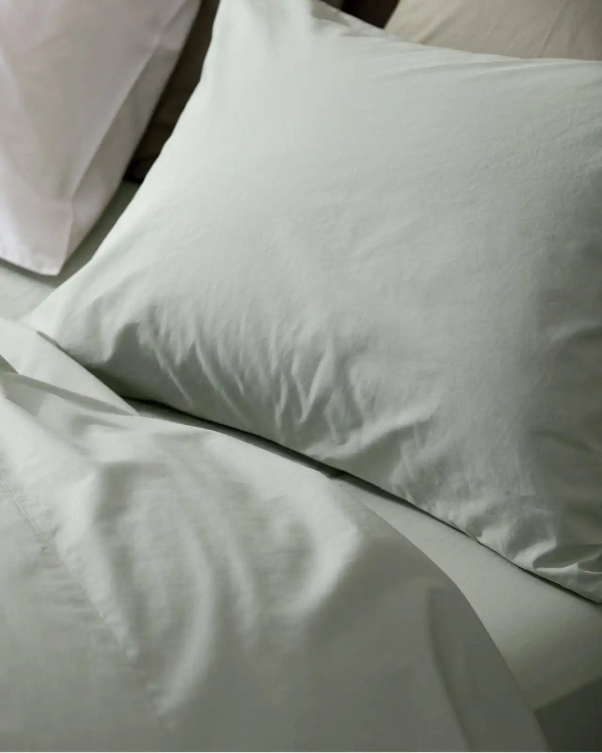 Percale Fitted Sheet - FINAL SALE (Sage)