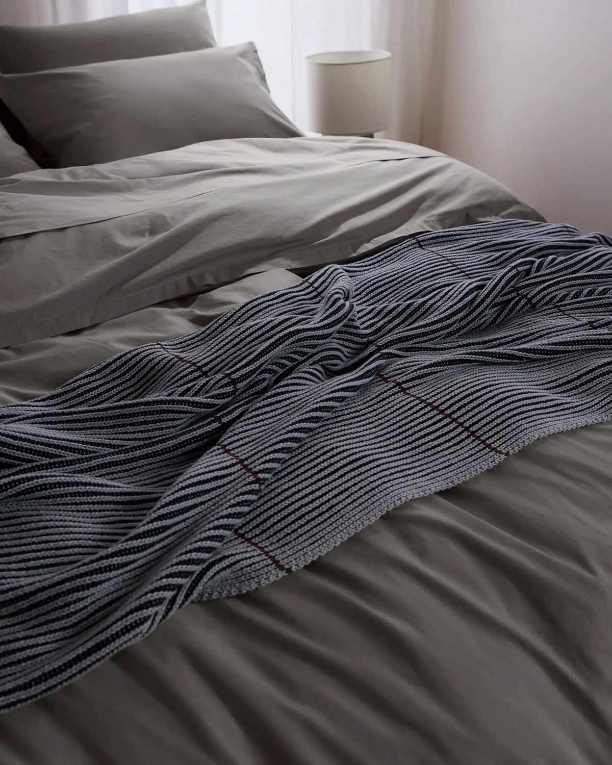 Organic Two Tone Rib Knit Throw (Ink and Sky)