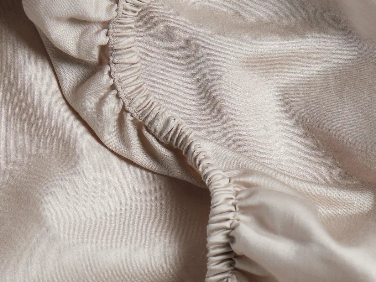 Sateen Fitted Sheet (Bone)