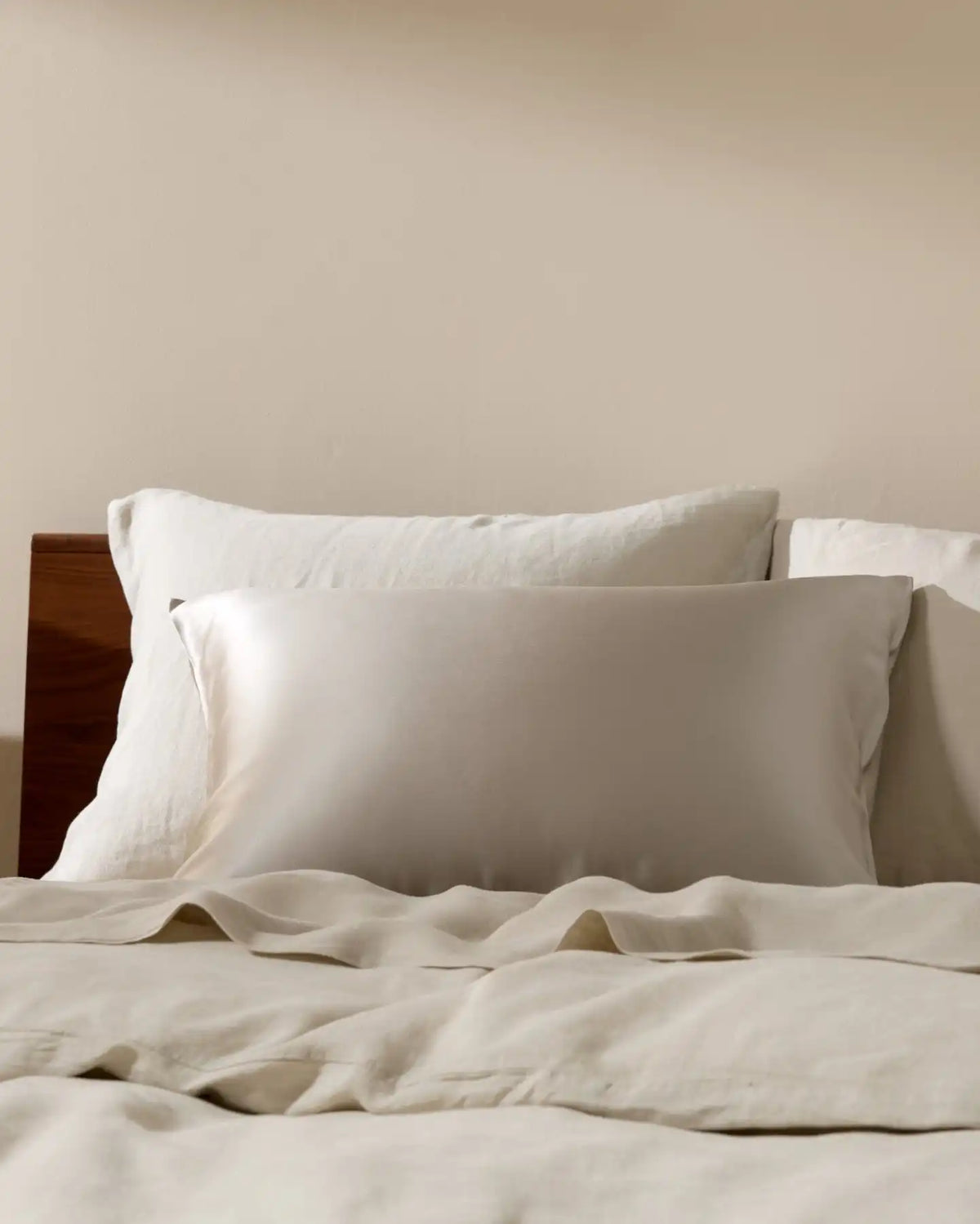 Silk Pillowcase (Bone)