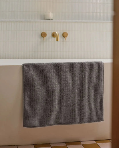 Soft Rib Tub Mat - FINAL SALE (Pebble)